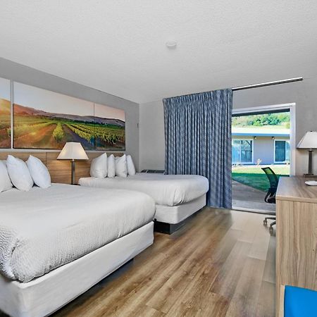 Days Inn By Wyndham Novato/San Francisco Buitenkant foto