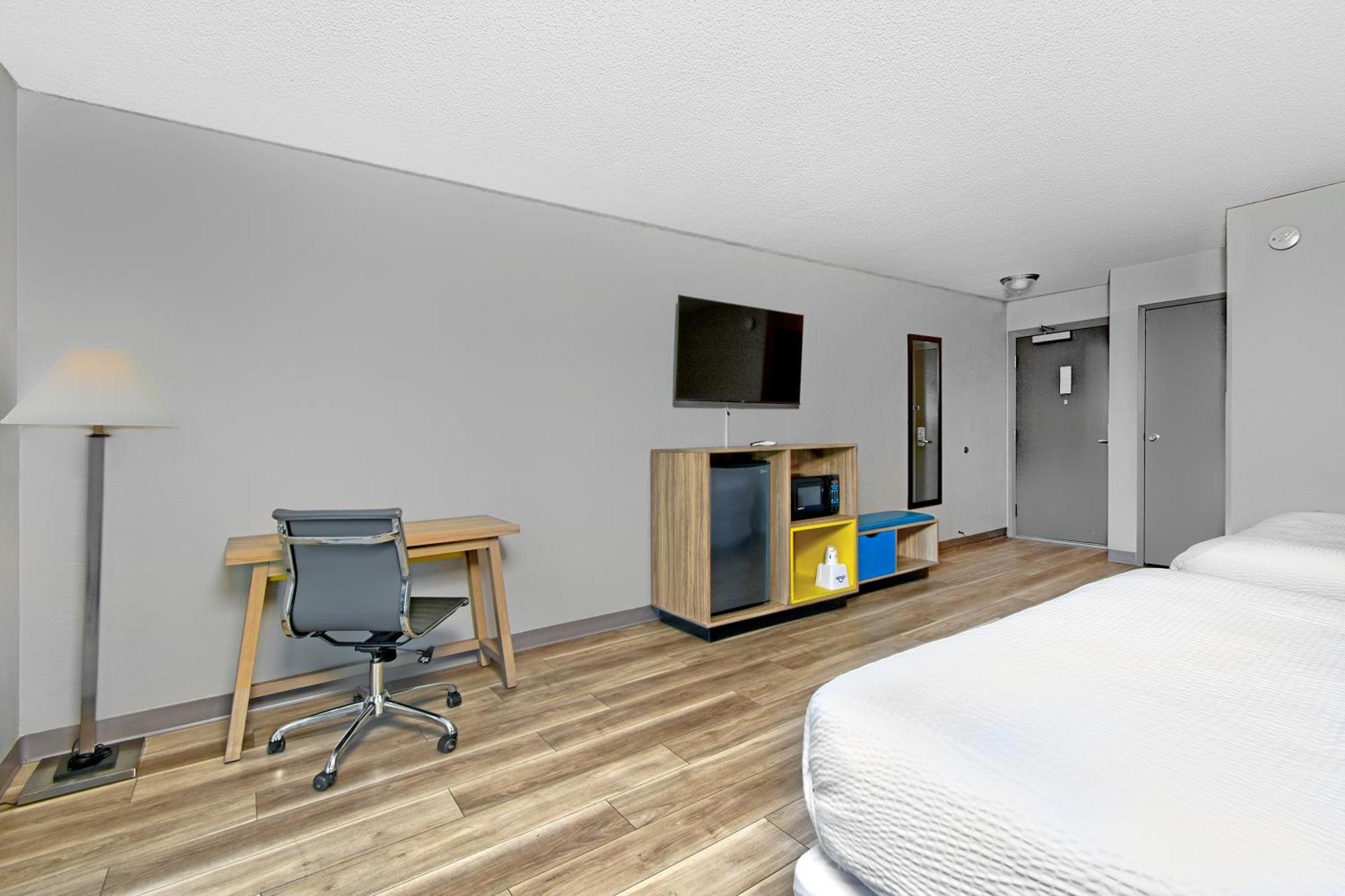 Days Inn By Wyndham Novato/San Francisco Buitenkant foto