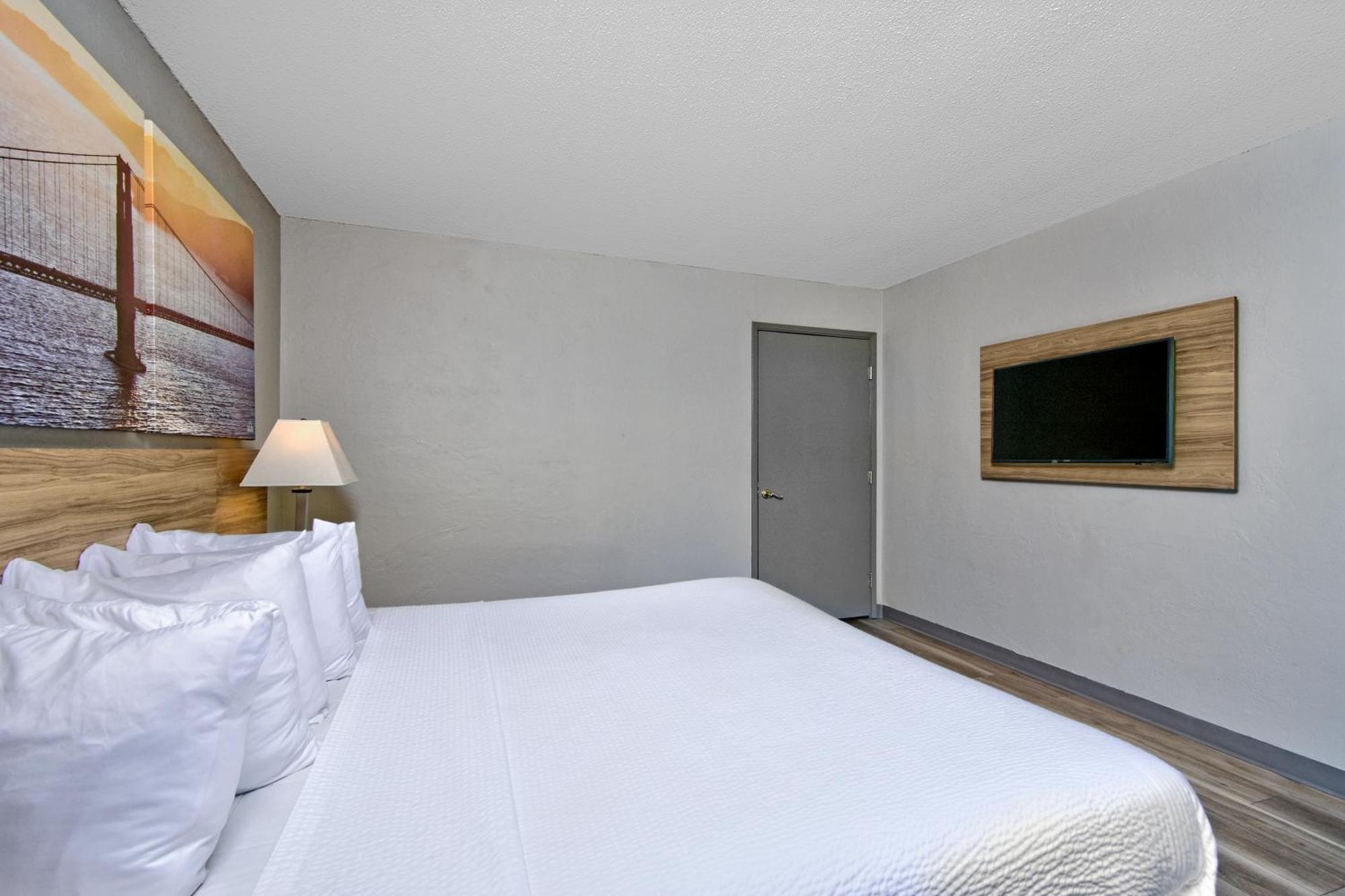 Days Inn By Wyndham Novato/San Francisco Buitenkant foto