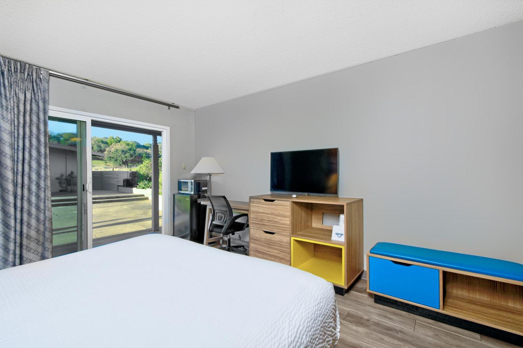 Days Inn By Wyndham Novato/San Francisco Buitenkant foto