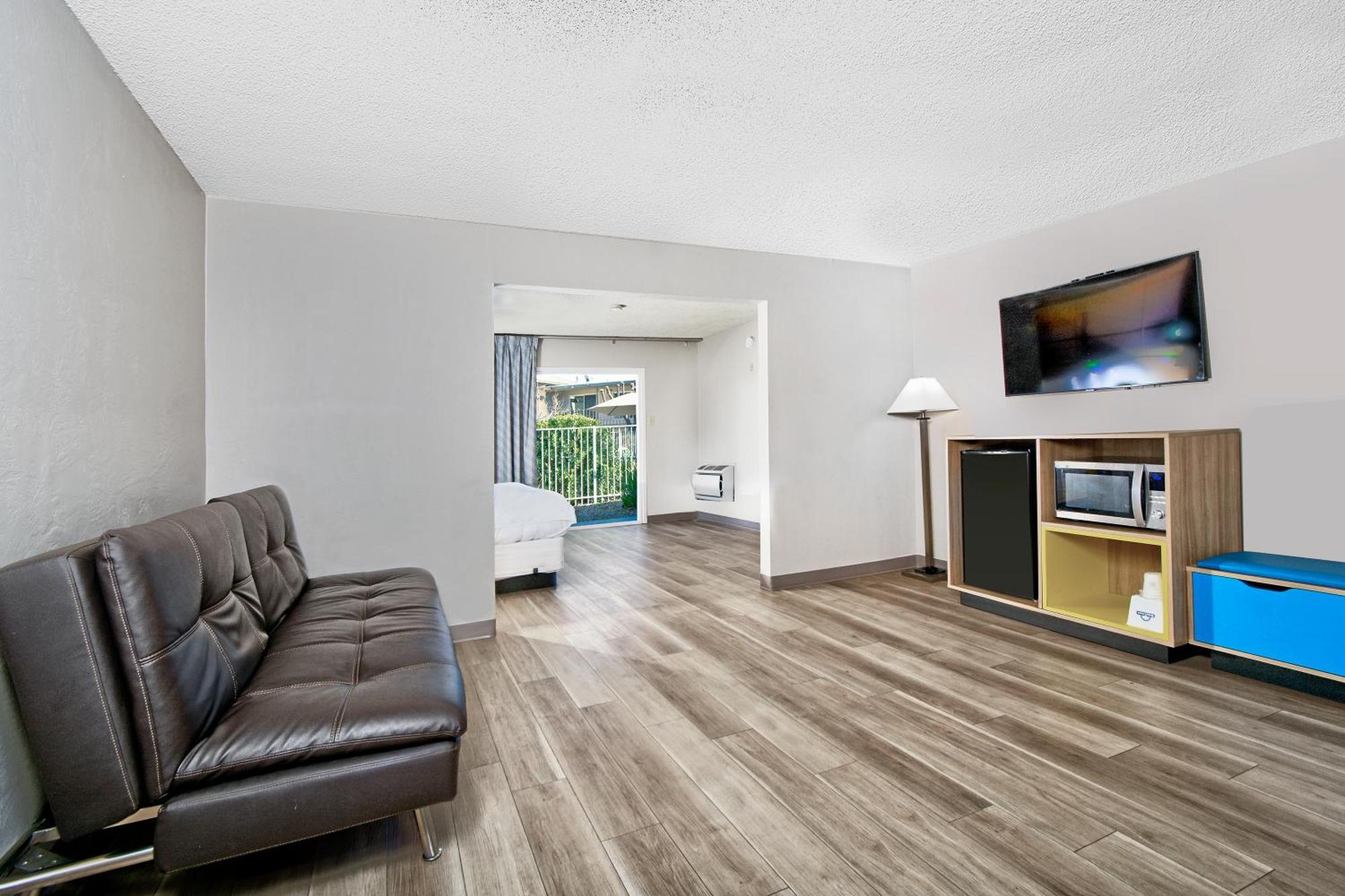 Days Inn By Wyndham Novato/San Francisco Buitenkant foto